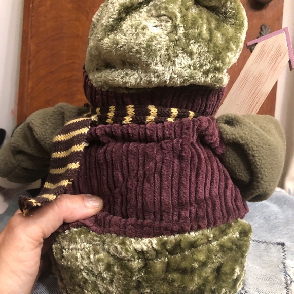 **SOLD***HOME INTERIORS Feed The Birds Sitting Plush Snowman Doll~Green/Burgundy - Picture 6 of 7